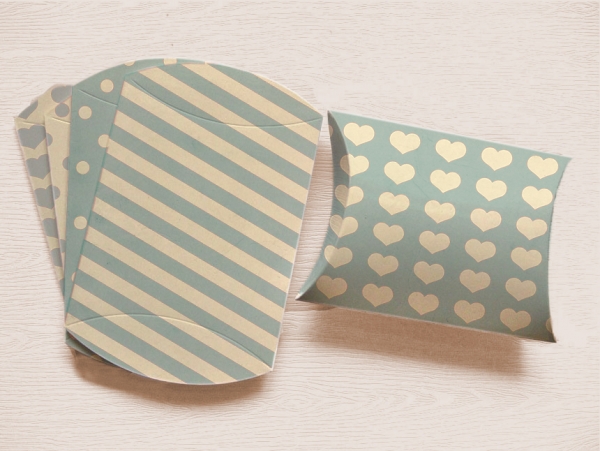 Download Blue Love DIY Pillow Box 